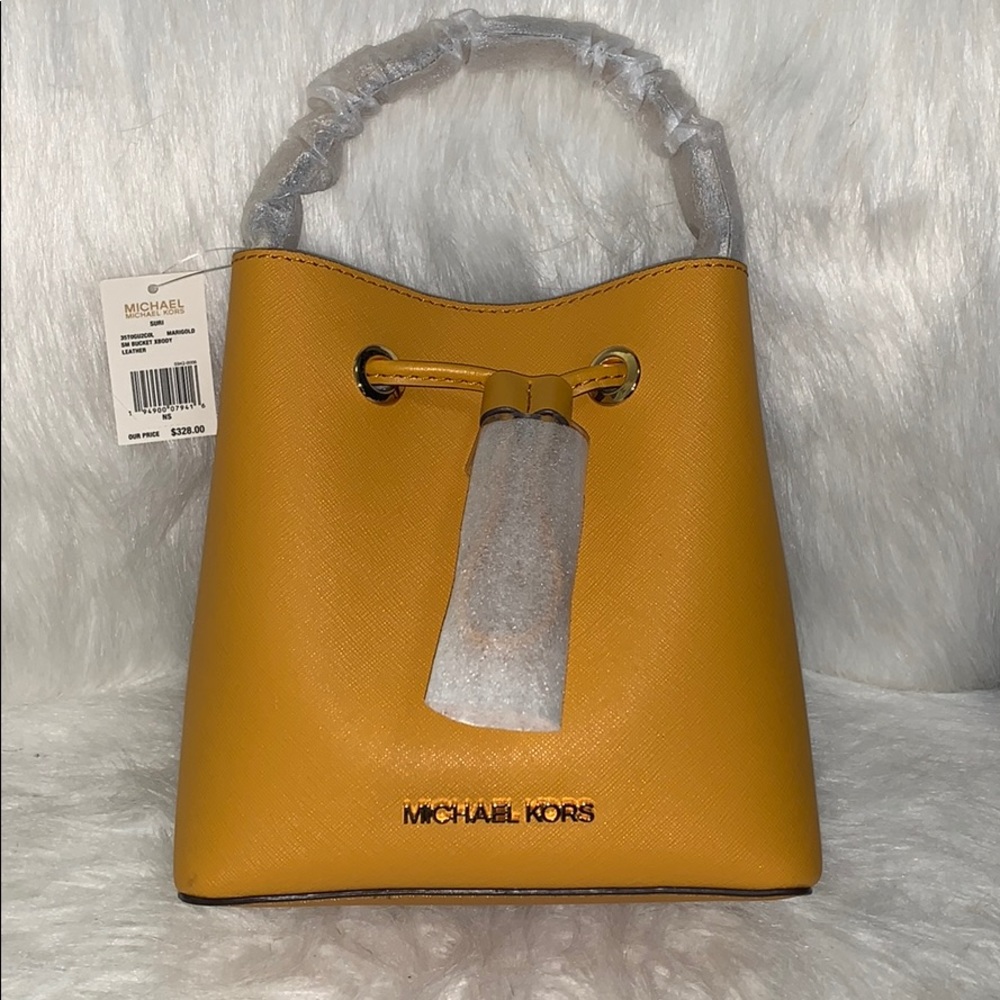 Authentic Michael Kors Small Bucket Bag